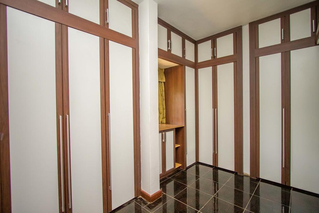 Alfa Hotel Munyonyo カンパラ エクステリア 写真